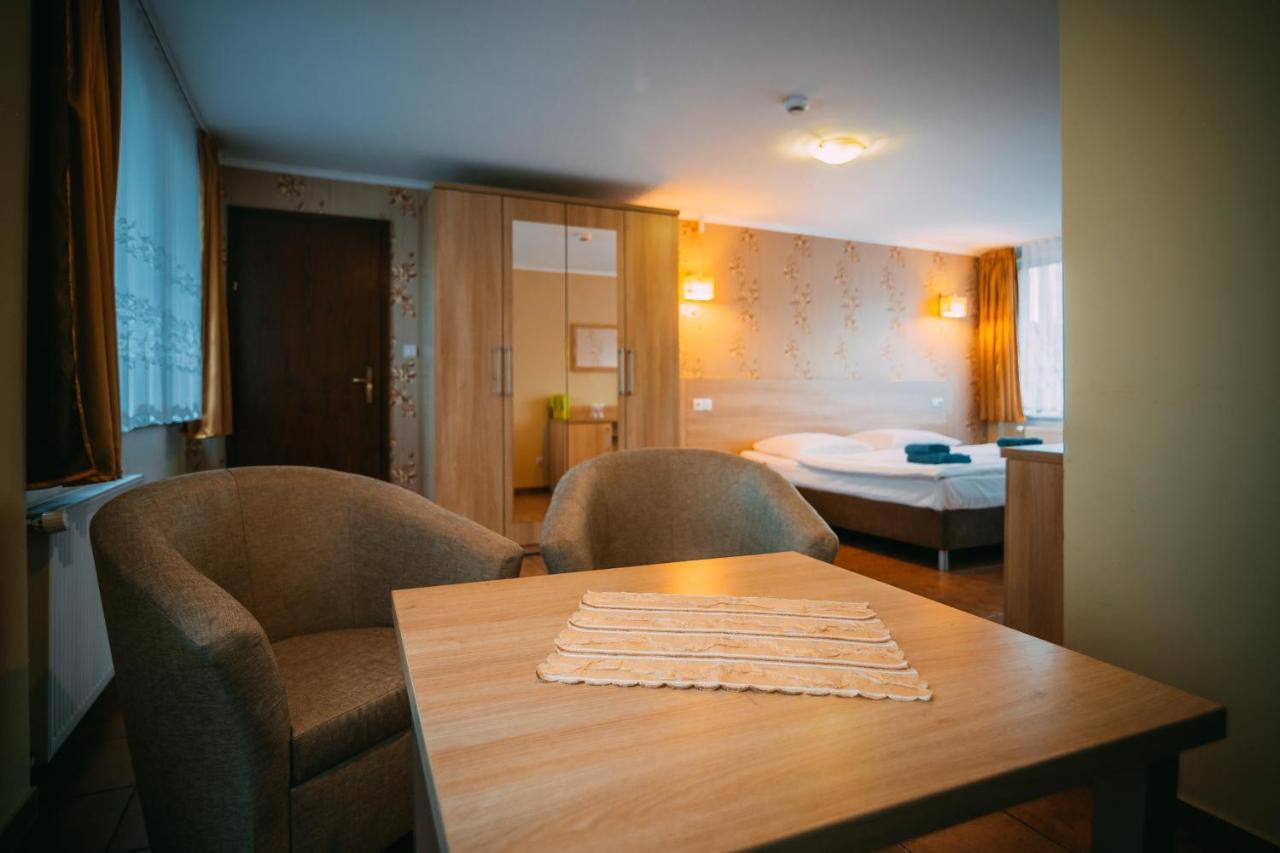 Wodnik Turawa Hotell Exteriör bild