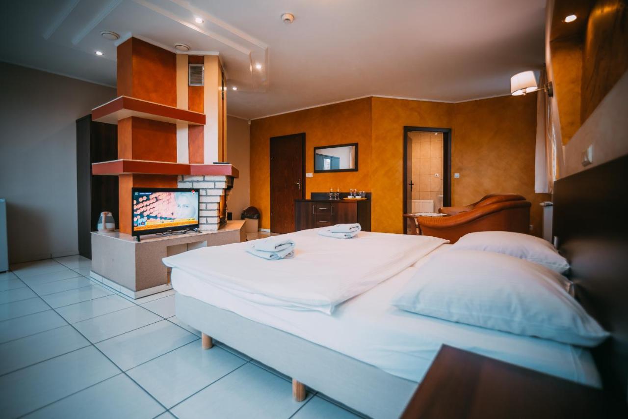Wodnik Turawa Hotell Exteriör bild