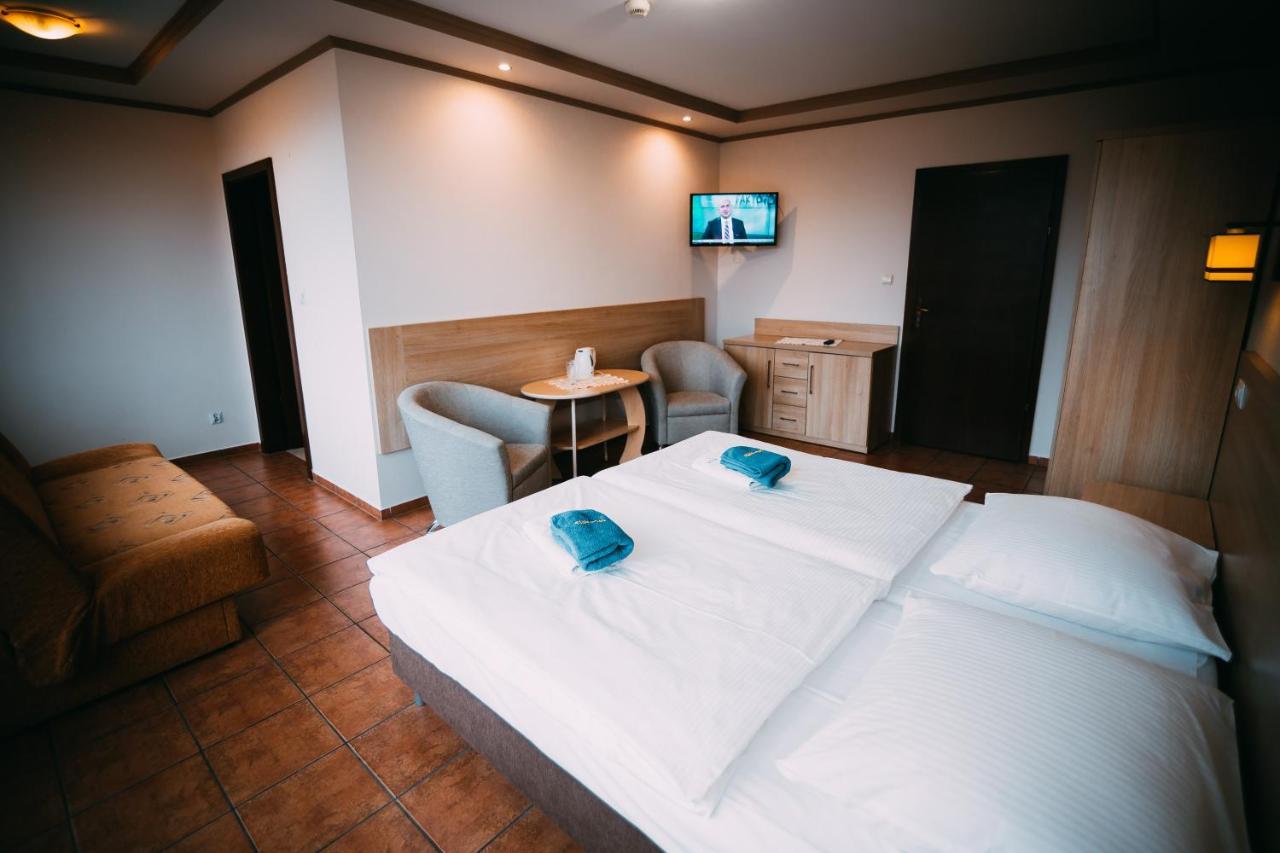 Wodnik Turawa Hotell Exteriör bild