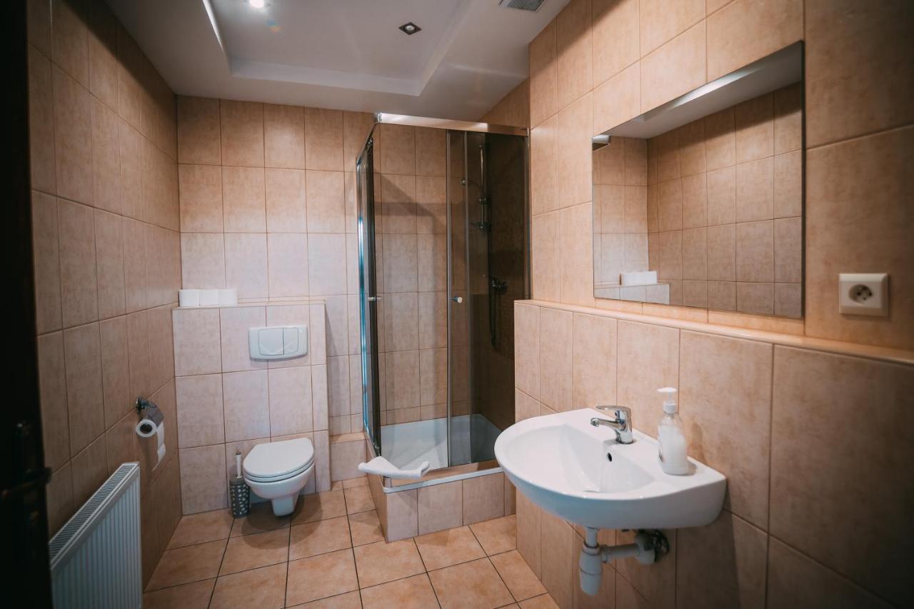 Wodnik Turawa Hotell Exteriör bild