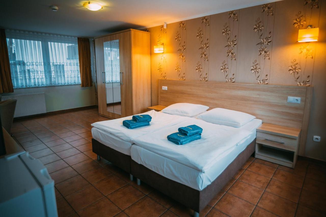 Wodnik Turawa Hotell Exteriör bild