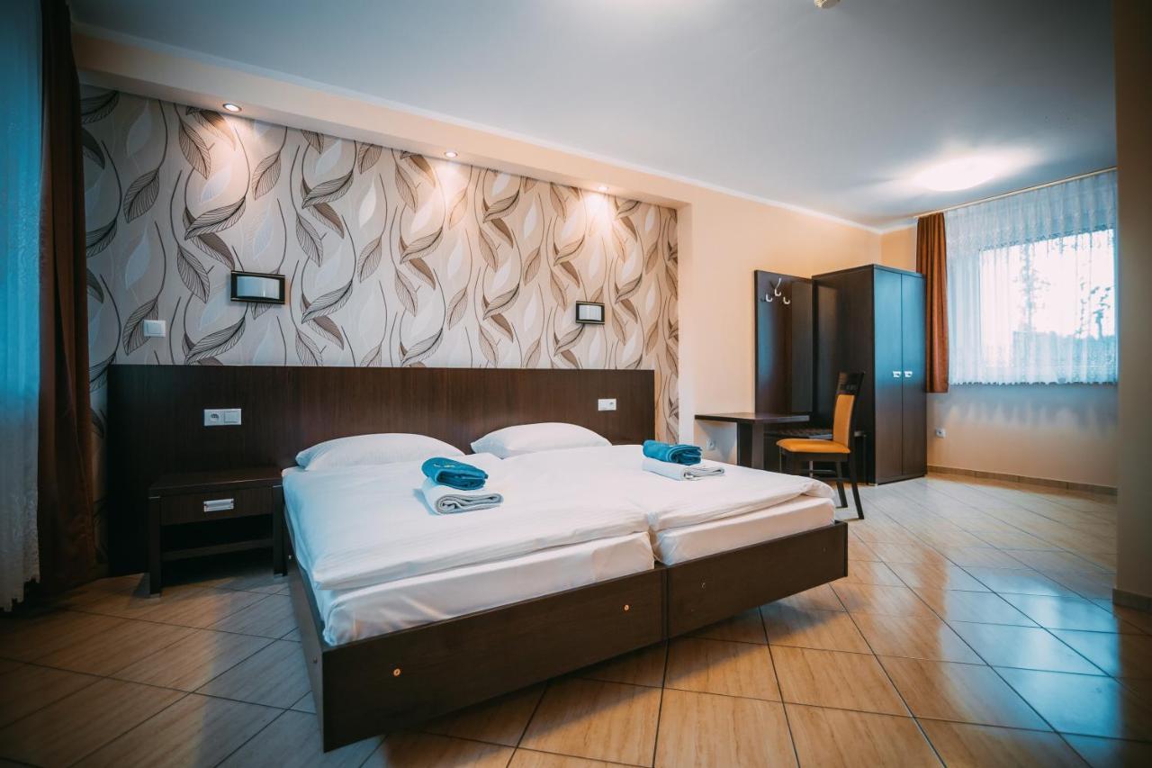 Wodnik Turawa Hotell Exteriör bild